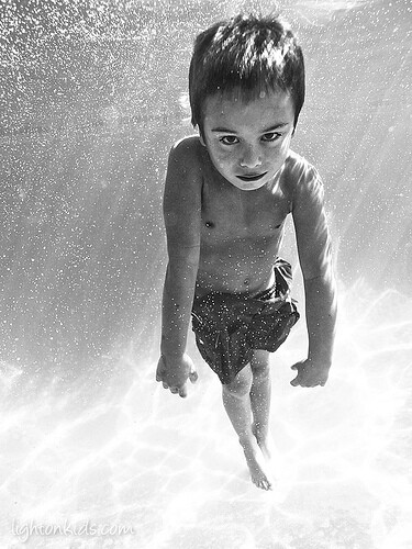 Under-Water-7