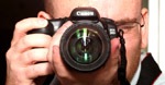 how-to-hold-a-digital-camer-2.jpg