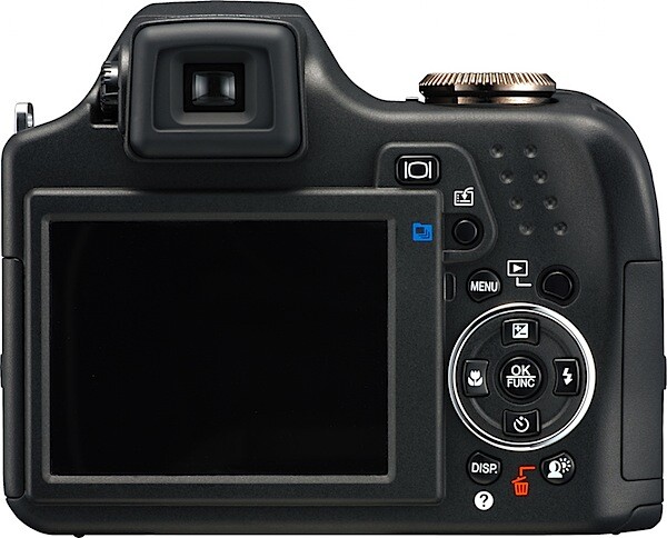 Olympus-SP-590UZ-back.JPG
