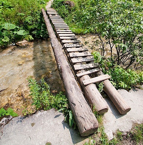 Footbridge - Freepixels.jpg