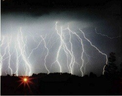 How To Photograph Lightning