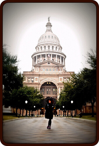 Naibefore After the LOMO filter, adding a Border, and the 1960's filter