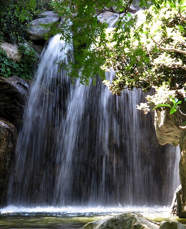 Slow waterfall 1.jpg