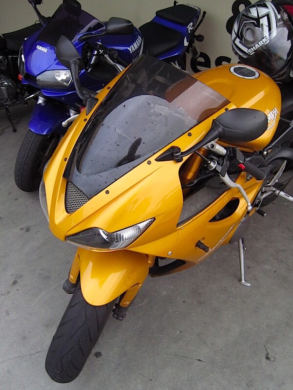 Triumph motor bike straight.jpg