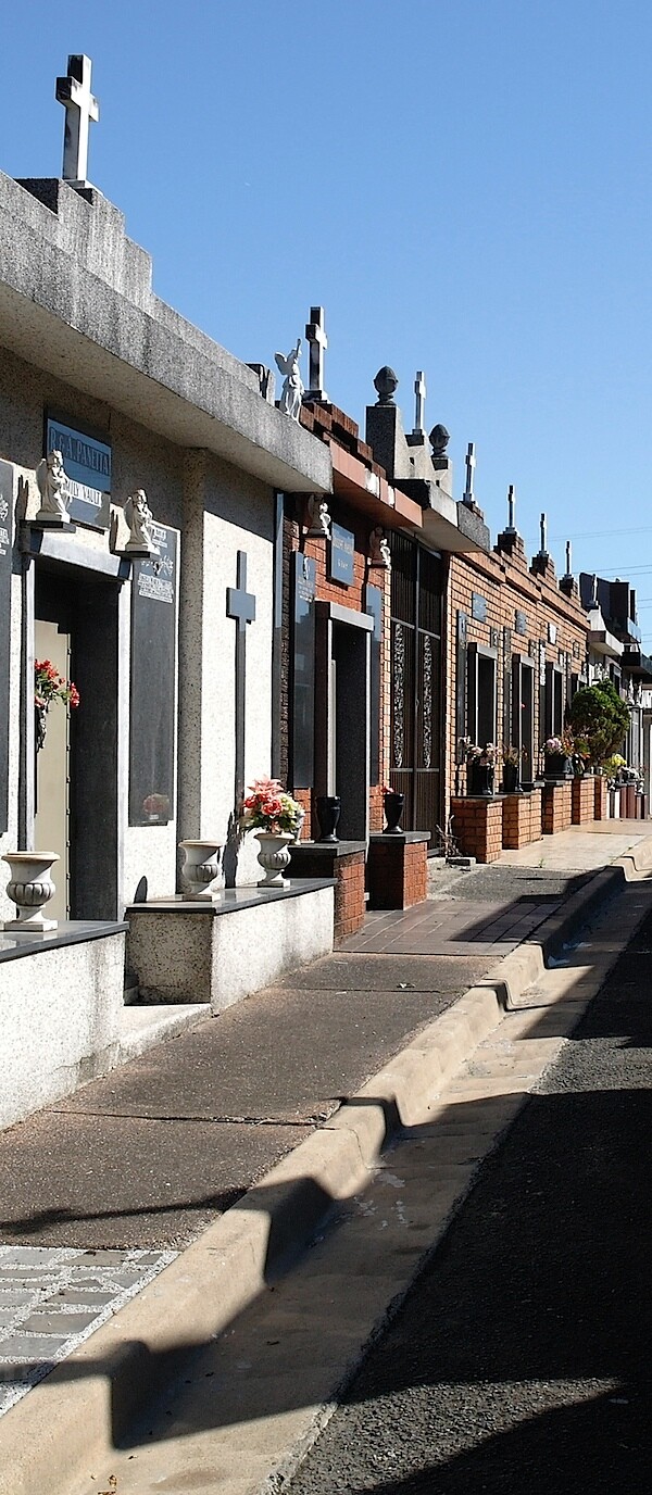 Cemetery 4.JPG