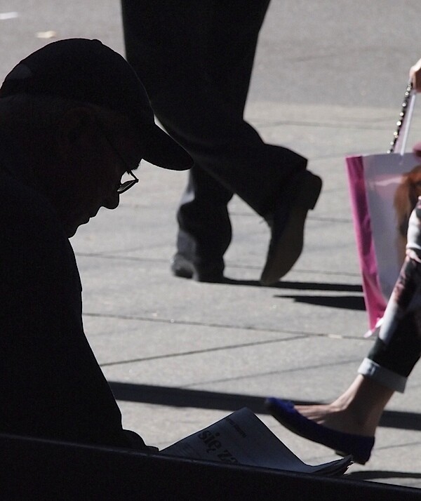 Seated man Martin Plaza 2.JPG