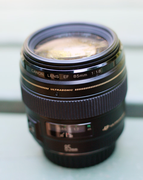 Canon EF 85mm f1.8 lens