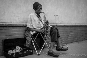 Street performers are great subjects, especially when you first get started.