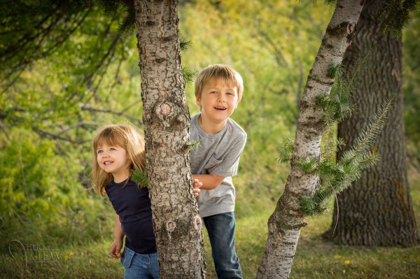 This was a game of peek-a-boo around the tree.