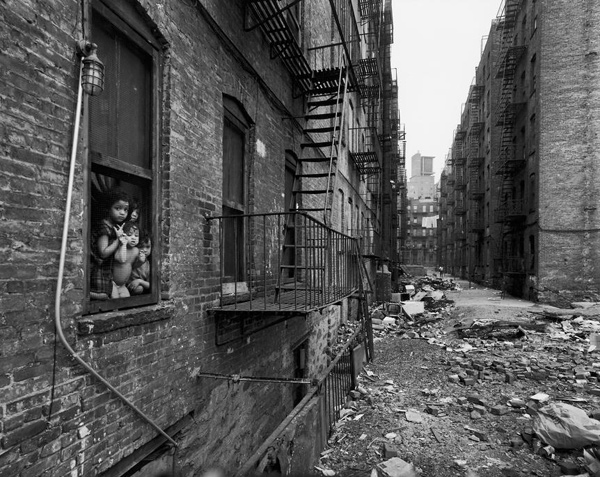 East 100th Street, Spanish Harlem, 1966.