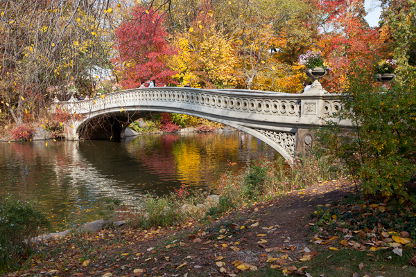 Bow Bridge in Fall, sRGB