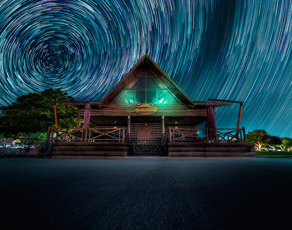 Meteor shower AspirePark