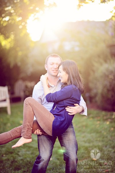 Annie-Tao-How-to-photograph-shy-adults-article-man-carrying-woman