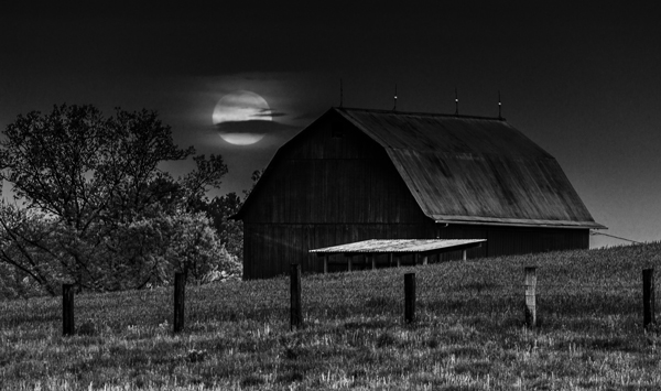 Use Photographers Ephemeris to predict the location of the moonrise