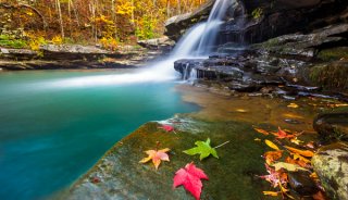 I used my Formatt-Hitech 105mm Circular Polarizer for this shot to remove the glare from the rocks in the foreground.