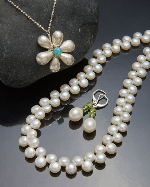 jewelry product shot using overhead light panel