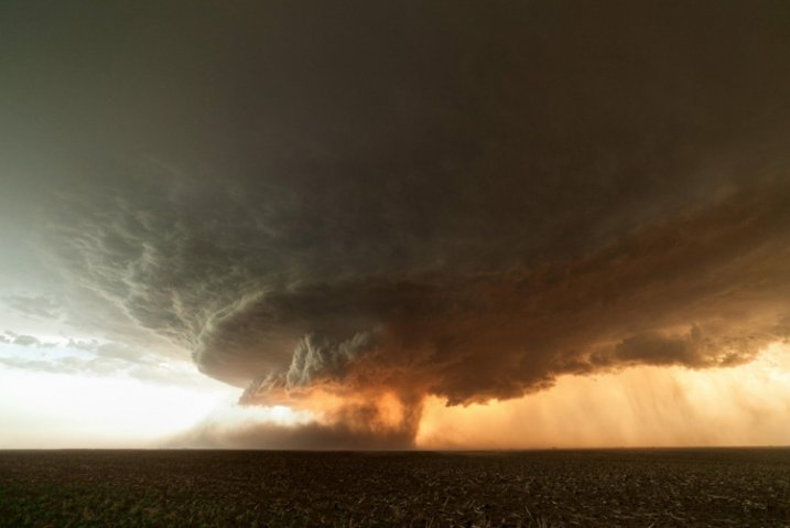 storm-chasing-article-12