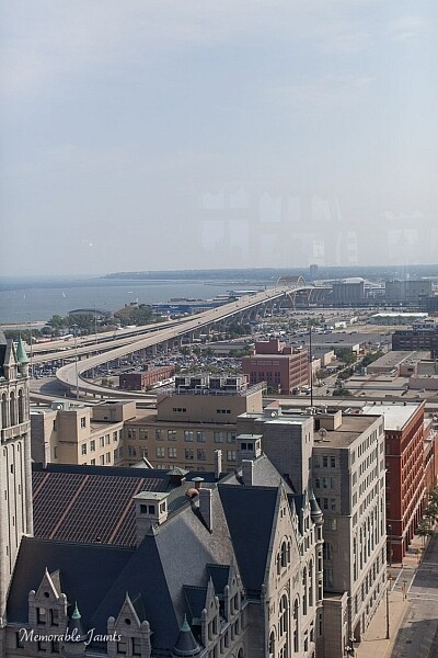 Memorable Jaunts Urban Photography Article for Digital Photography School Downtown Milwaukee Photo