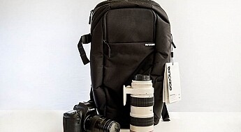 Incase DSLR laptop backpack