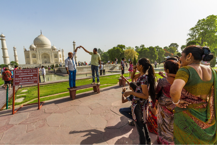 Tourists at teh Taj Mahal