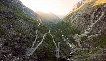 trollstigen-sunset-glow
