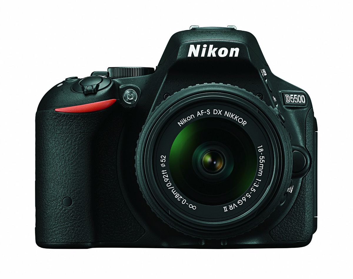 Nikon D5500 popular dslr