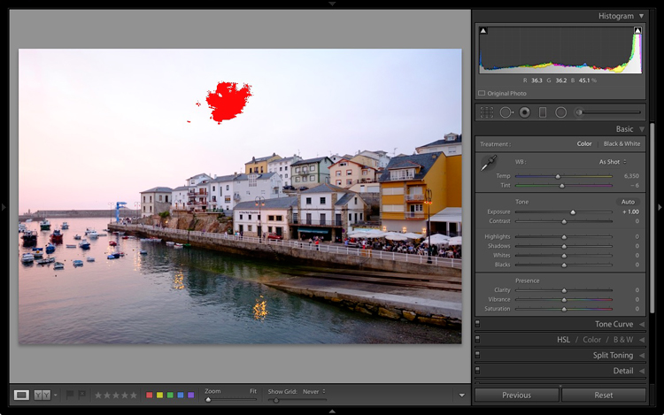 The Lightroom histogram clipped highlights