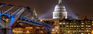 Proper Exposure at Night - Millenium Bridge example