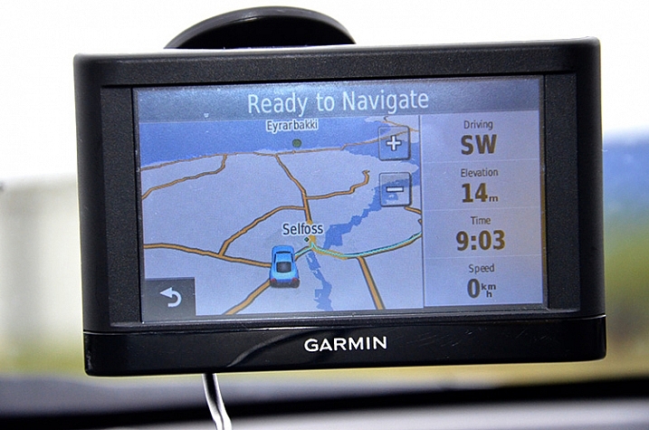 Iceland car GPS 750 px