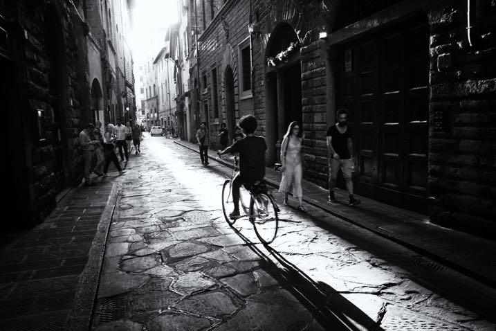 good lens for street photography